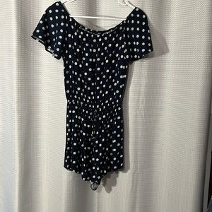 Abercrombie & Fitch Size Large Navy With cream print short sleeve romper